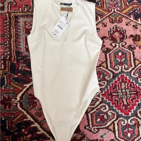Zara Ivory Sleeveless Bodysuit - Picture 2 of 2